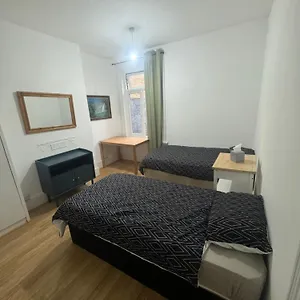 The Twin Bed Grove Guest house