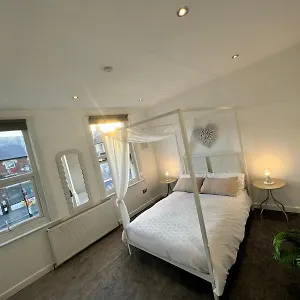Homestay - Breakfast Free In Private House, Alross Group Norwood
