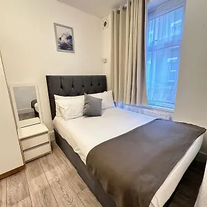 Ground Floor Mile 2 Bedroom Flat * London