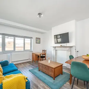 Great Spacious 2 Bedroom Flat Apartment Hendon