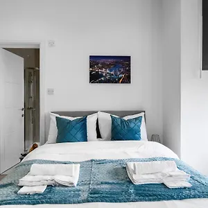 Apartment En-suite In Near Wembley Stadium London