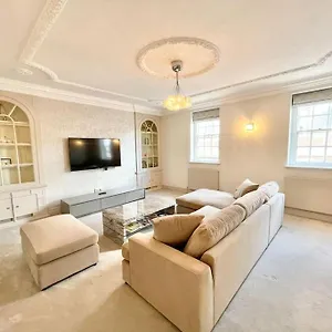 Luxury 3-bdr Flat Near Selfridges Mayfair *