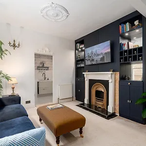 Guestready - Charming With Garden In London