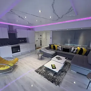 Apartment Knightsbridge 2 Bedroom Overlooking Harrods *