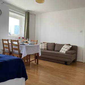 Apartment Comfy Entire Flat With View Balcony In Regents Park, Camden,
