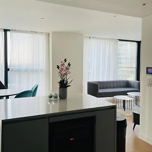 Astonishing With View Apartment *