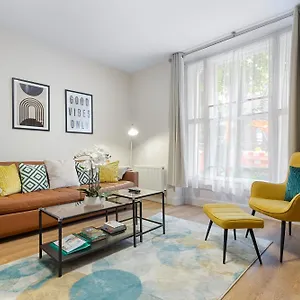 Apartment Maida Vale, Modern Apt, Sleeps 4, London. London