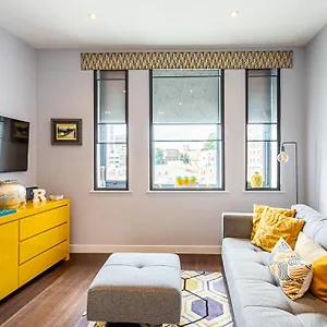 Exmouth Market Apartment London