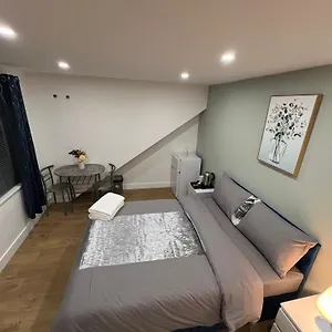 Modern 1 *