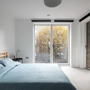 2 Mins Walk From Ucl Campus And Stadium * London