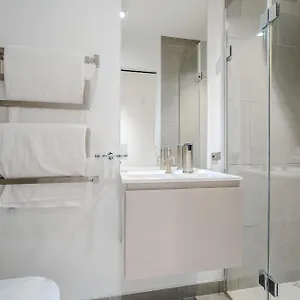 Apartment Stunning 1 Bedroom In The Heart Of *