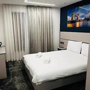 Hotel Grand Ilford