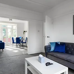 3 Bedroom House By 360stays