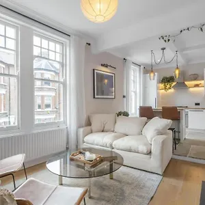 Upscale 2 Bedroom Clapham Common
