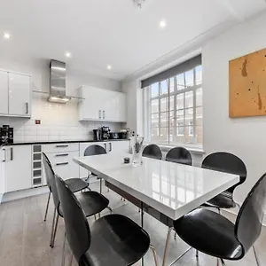 Apartment Chic - City Center Gem *