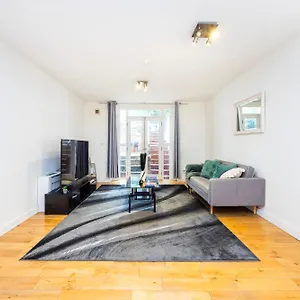 Apartment Modern 1 Bedroom Near Earls Court London