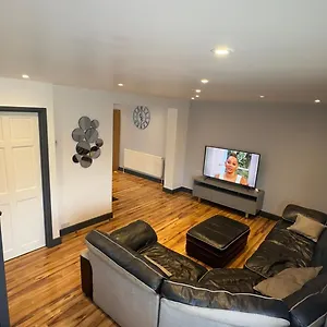 Apartment Grand House Dagenham
