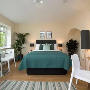 Wilson House - Camden Hostal