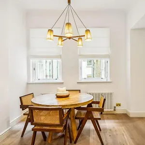 Elegant Fitzrovian