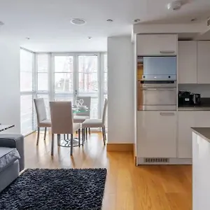 Modern 2br And Elevator C-london * London