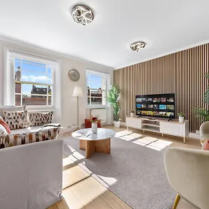 The Kensington Place - Unico Residences Apartment *