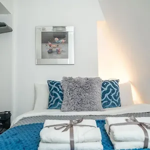 Apartment Paddington Prime Tourist Entire 1 Bed Flat For 4 London