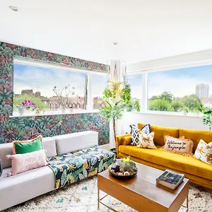 Urban Rainforeast, By Brick Lane E1, Family Friendly Apartment
