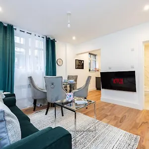 Apartment 1 Bed In , Sleeps 3 , Perfect For Workers , Contractors , Families Croydon