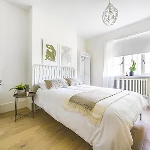 London Calling 3 Bed 3 Baths 5 Mins From Train Into Apartamento