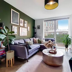 Apartment 2 Bed Flat *