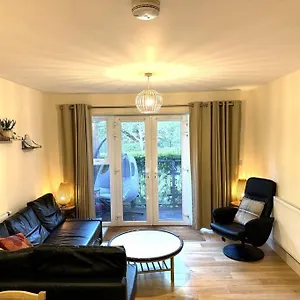 Spacious 1bd Flat, 20 Min To Ldn Apartment Orpington