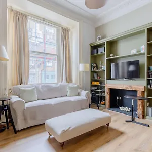 Charming Mezzanine Heart Of Paddington