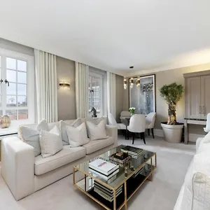Chelsea Manor Retreat With 2 Bedrooms * London