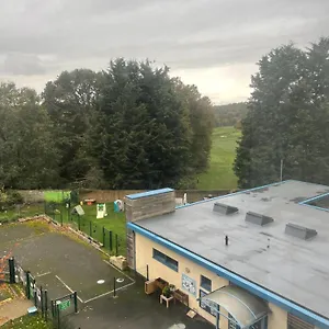 Apartment 2bed By Roehampton *