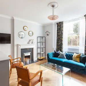 The Lempicka - 2 Bedroom Flat And Garden In Notting Hill *