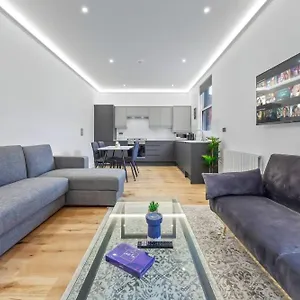 Apartment Brand New Near Bridge Lr1 London