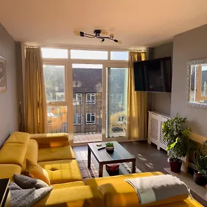 Beautiful 3-bed At Swiss * London