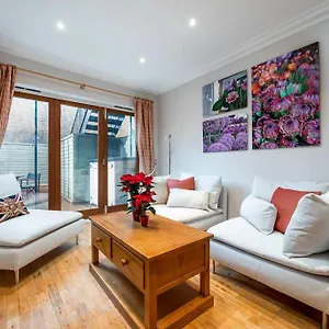 Apartment Pbc Duplex Three Bedroom In Fulham Oak *