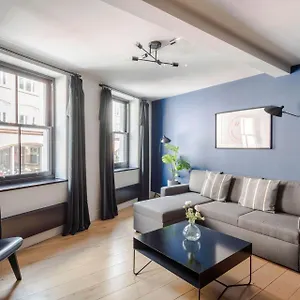 Apartment The Good Vibes Parlour - Covent Garden - By Frankie Says London