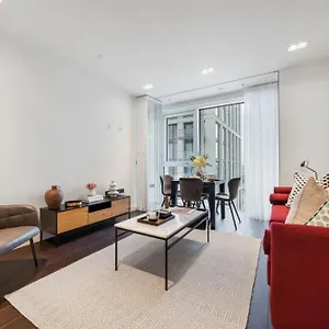 Confortable Stephanie 3 Bedrooms Waterloo Station * London