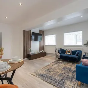 Elegant & Spacious 1 Bed Flat, Crayford, Dartford Apartment