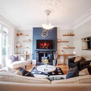 Wickes House Canary Wharf Bed & Breakfast *