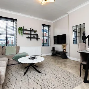 Apartment Park House, Refurbed Modern Interior, Located In Finsbury Park London