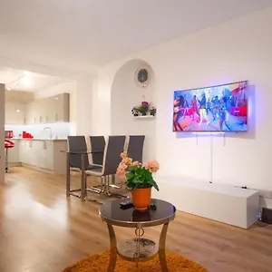 Modern 2 Bedroom In Woolwich *