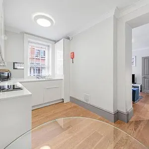 1br In C-london Near Oxford Street