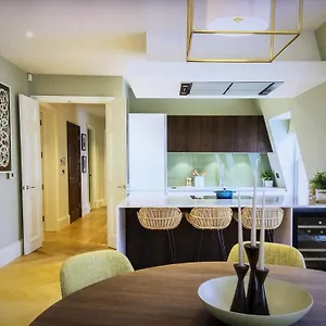 Mayfair Hyde Park - Check Profile Apartment