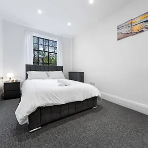 Apartment Luxury Serviced In Central