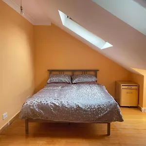 Private Direct Travel Heathrow & Ldn Guest house *