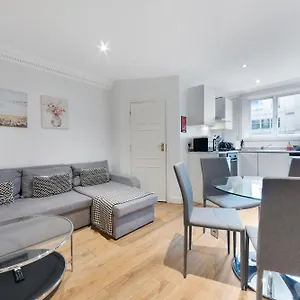 2 Bed Piccadilly 4 *