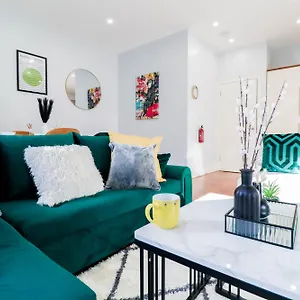 Apartment Luxury Battersea 2 Bed - 2min Walk From Station London